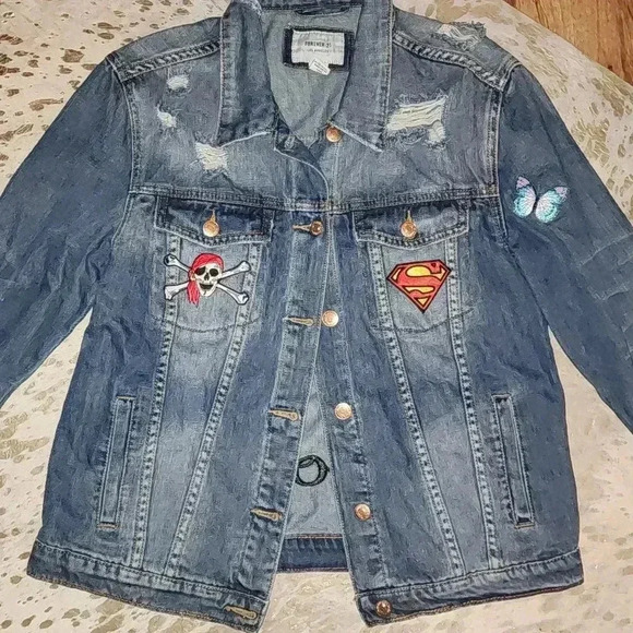 Distressed Patchwork Denim Jacket Forever 21 - Picture 2 of 7